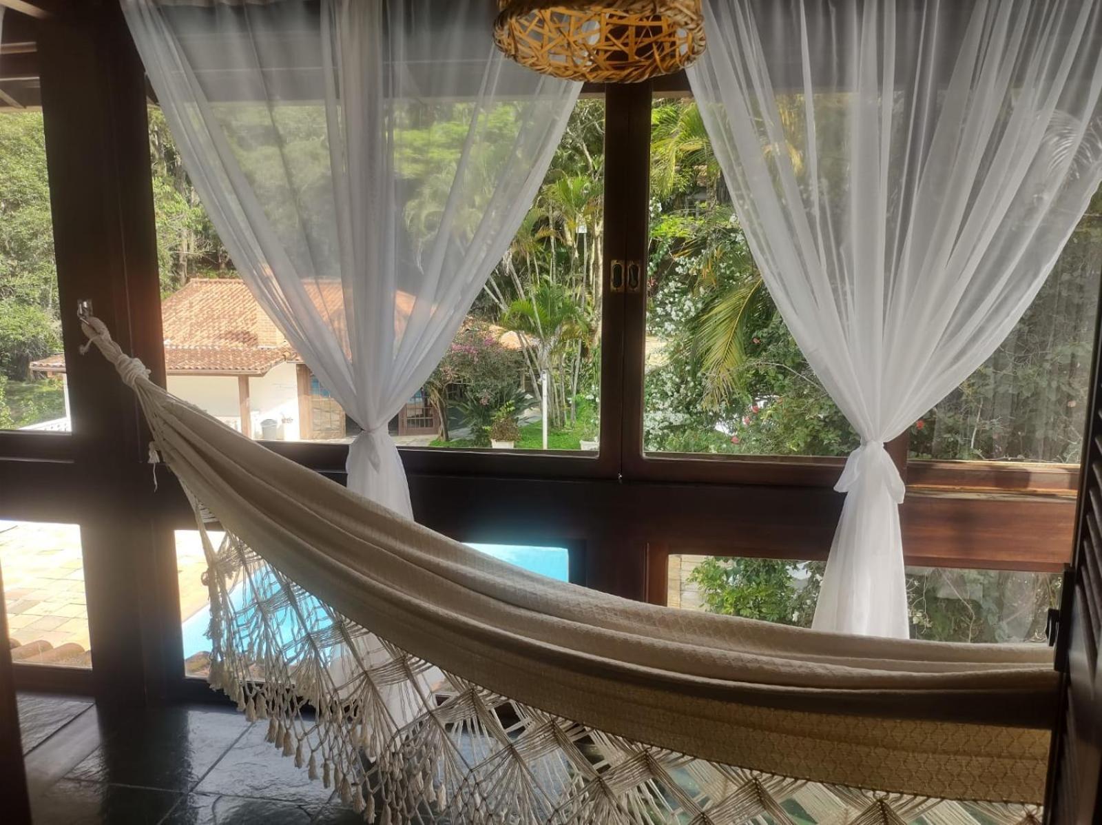 Casa de Férias Da Sol Itaipava Casas E Estudios *